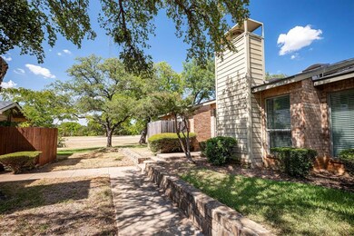 2010 Cottage Oak Ln, Colleyville, TX 76034 - photo 3