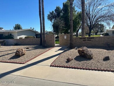 10525 W Palmeras Dr, Sun City, AZ 85373 - photo 2