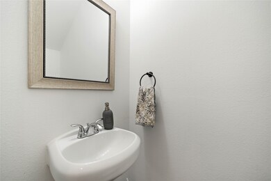 8412 Knox St, Houston, TX 77088 - photo 6