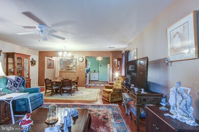 183 W Harmony Dr, Pottstown, PA 19464 - photo 7