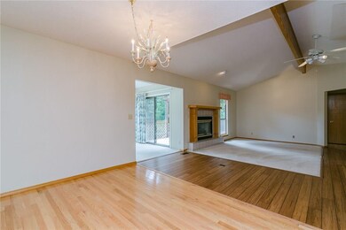 21 Lyndhurst Dr, Bella Vista, AR 72714 - photo 6