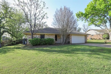 2807 Roundup Trail, Grapevine, TX 76051 - photo 2