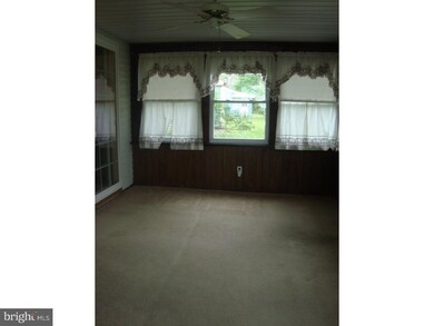 4 Cheshire Ct, Southampton, NJ 08088 - photo 5