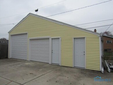 2910 113th St, Toledo, OH 43611 - photo 5