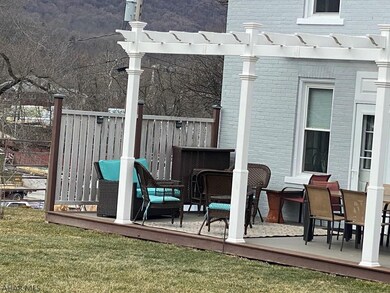 13 E 3rd Ave, Everett, PA 15537 - photo 4