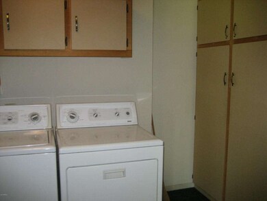 18406 N Conestoga Dr, Sun City, AZ 85373 - photo 4