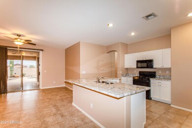 06 Kitchen