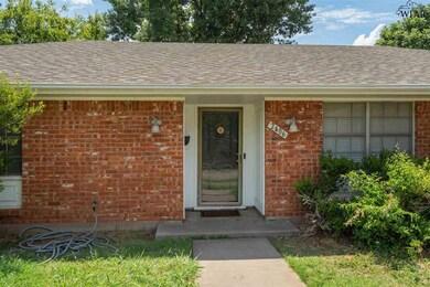 2406 Picadilly Ln, Wichita Falls, TX 76309 - photo 2