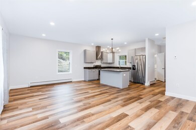 71 Hefflon Ln unit 4, Saint Albans City, VT 05478 - photo 6