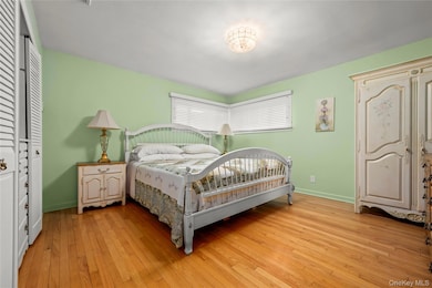 2860 Lenox Rd, Oceanside, NY 11572 - photo 4