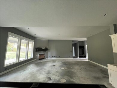 705 NW B St, Blue Springs, MO 64015 - photo 3