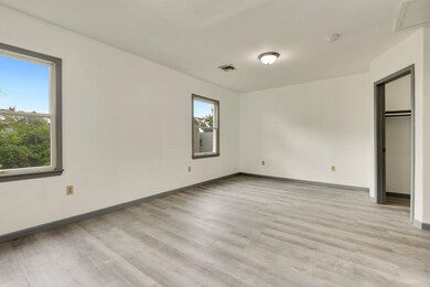 125 Bayview Ave, Jersey City, NJ 07305 - photo 4