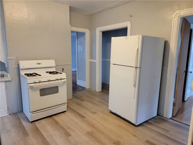 82 Huron St, Providence, RI 02908 - photo 4
