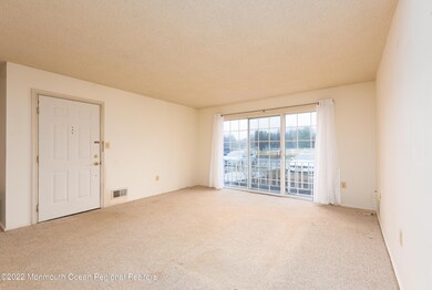 57 Players Cir, Tinton Falls, NJ 07724 - photo 4