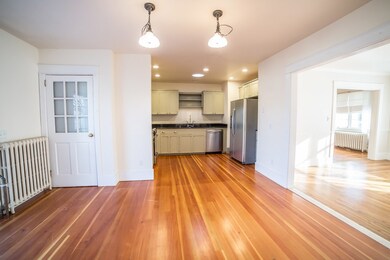 12 Apthorp Ave, Newport, RI 02840 - photo 5