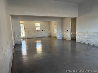 3618 W Evergreen St, Skiatook, OK 74070 - photo 3