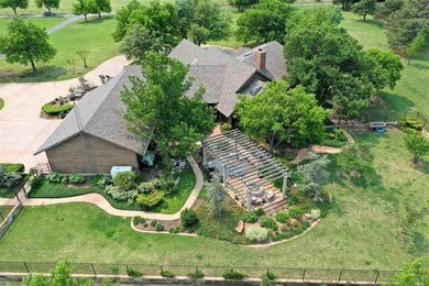 246 NW Paint Rd, Cache, OK 73527 - photo 4