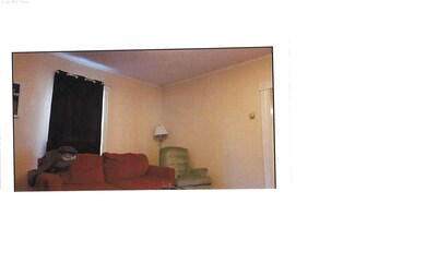 16 Middle St unit 2 UPSTAIRS, Keene, NH 03431 - photo 5