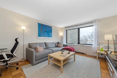 Harbor Towers unit 4D, Boston, MA 02110 - photo 2