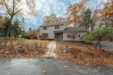 285 E Dunstable Rd, Nashua, NH 03062 - photo 2