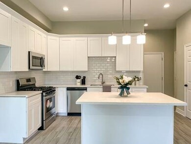 8725 Compton St, Houston, TX 77016 - photo 7