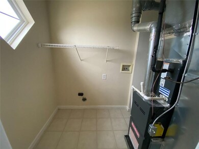 3168 Shadow Bend Dr, Columbus, IN 47201 - photo 6