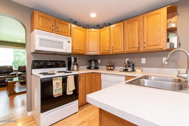 11551 8 1/2 Mile Rd, Ceresco, MI 49033 - photo 3