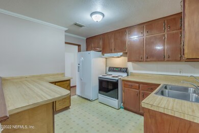 6311 Romilly Dr, Jacksonville, FL 32210 - photo 4