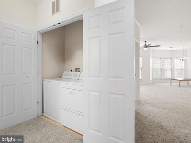 2921 Deer Hollow Way unit 310, Fairfax, VA 22031 - photo 7