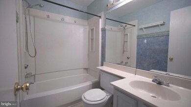 9424 Gentle Cir, Montgomery Village, MD 20886 - photo 7