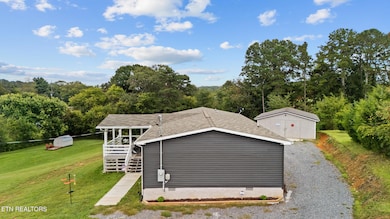 1185 Chestnut Grove Rd, Dandridge, TN 37725 - photo 7