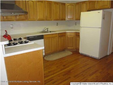 227 Dubois Ave, Staten Island, NY 10310 - photo 6