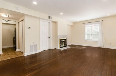 249 E Kossuth St unit D, Columbus, OH 43206 - photo 5