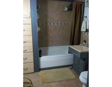 147 Main St unit 2, Millbury, MA 01527 - photo 5