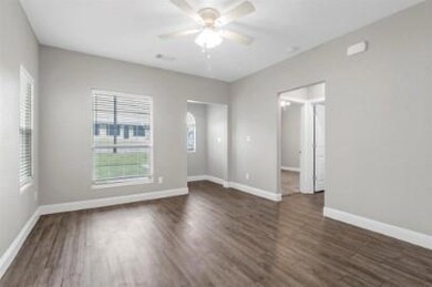 426 W Coffin St, Denison, TX 75020 - photo 3