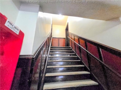 1611 Franklin Ave, Charleston, WV 25311 - photo 6