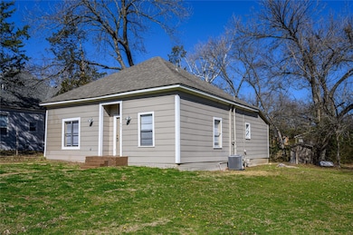 421 W Heron St, Denison, TX 75020 - photo 4