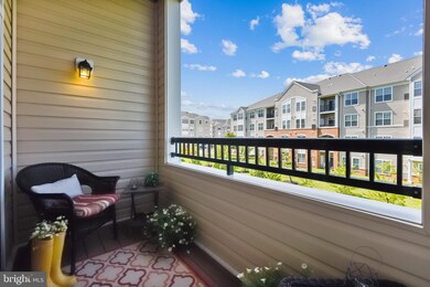 8616 Wintergreen Ct unit 304, Odenton, MD 21113 - photo 4