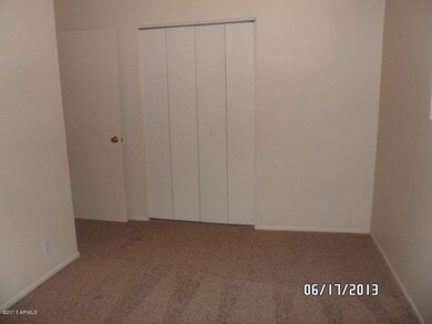 Bed 1 Closet