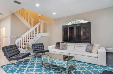 1140 Chestnut Ln unit 1140, Hollywood, FL 33019 - photo 5