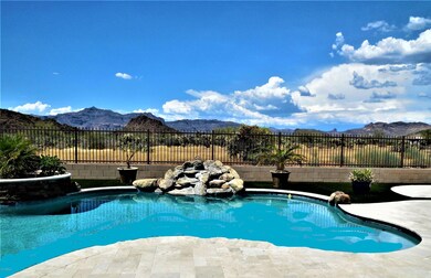 Panoramic Mt. Views!