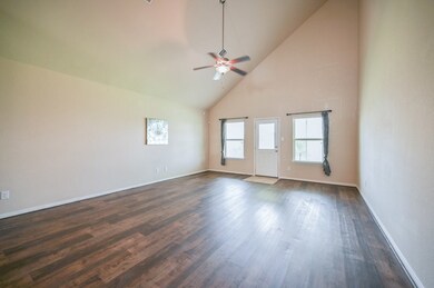 5184 Kendall Cove Ct, Alvin, TX 77511 - photo 7