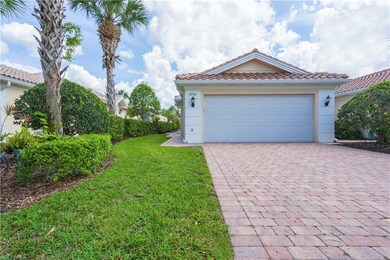 Brand New Roof and Prime Cul-De-Sac Location!