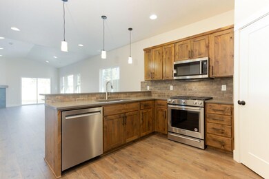 4853 SW Yew Place unit Lot 15, Redmond, OR 97756 - photo 6