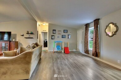 8405 275th St E, Graham, WA 98338 - photo 6