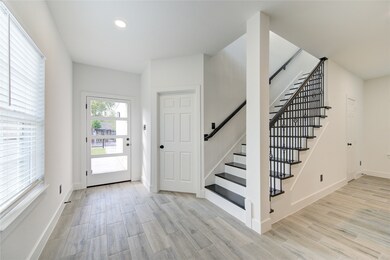 1037 North Ln, Houston, TX 77088 - photo 5