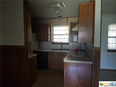 1114 Rhonda Lee St, Copperas Cove, TX 76522 - photo 4