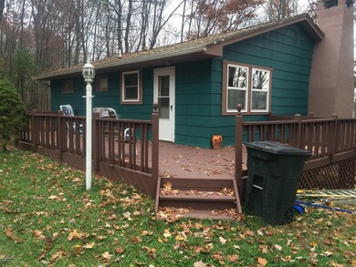 128 Tigerlily Dr, Dingmans Ferry, PA 18328 - photo 4