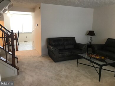 13331 Burkitts Rd, Fairfax, VA 22033 - photo 5