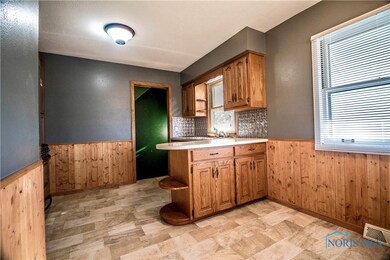 4734 Edgemont Rd, Toledo, OH 43611 - photo 6